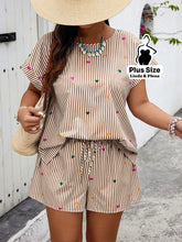 Conjunto Short E Blusa Estampados Em Tecido Leve Plus Size Bege / G Conjunto Short E Blusa Estampados Em Tecido Leve